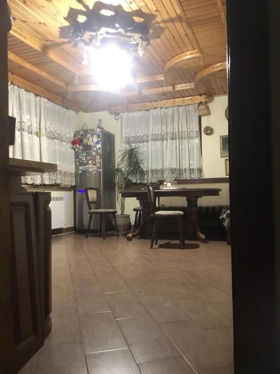 Затишний Дім Yaremche Exterior foto