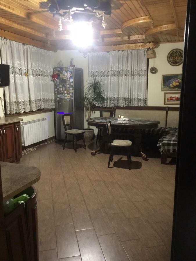 Затишний Дім Yaremche Exterior foto